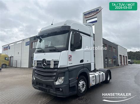 Mercedes-Benz Econic NGT ciągnik siodłowy z naczepą chłodnią