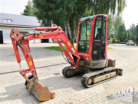 koparka Yanmar w trakcie pracy