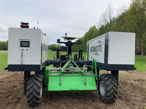 wizualizacja autonomicznego robota polowego Dontech