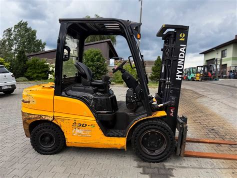 Wózek widłowy Hyundai w akcji