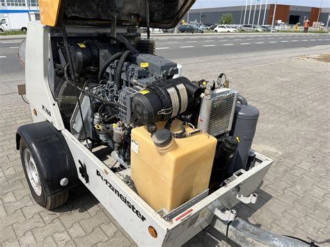 schemat budowy pompy do betonu Putzmeister iLS z optymalizacją cylindra podającego