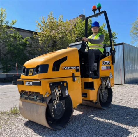 zdjęcie przedstawiające połączenie przegubowe walca drogowego Bomag